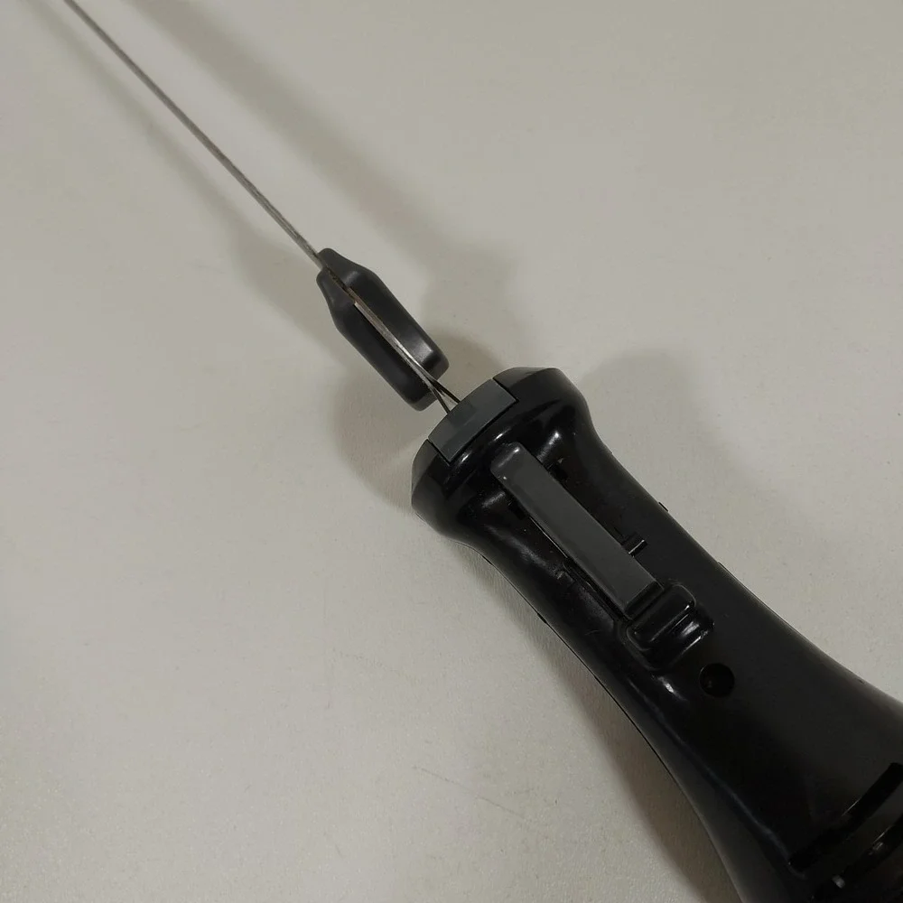 Black & Decker EK500B Comfort-Grip Electric Knife w/ Stainless‎ Steel Blade 9